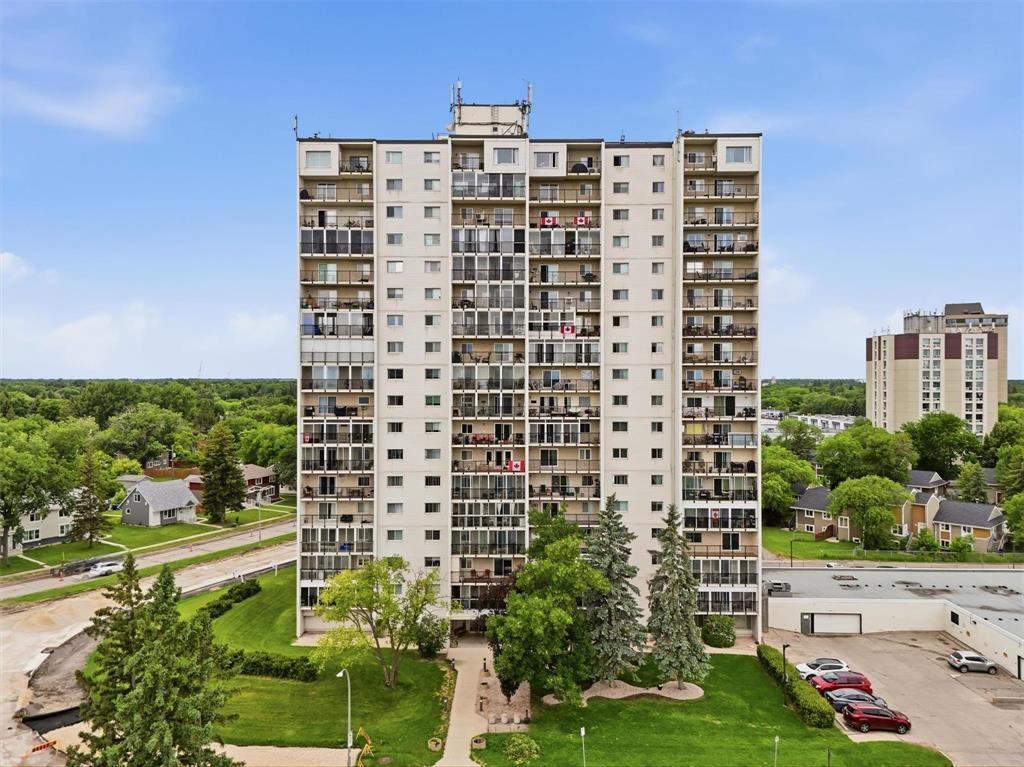 4B 1975 Corydon Avenue, Winnipeg, Manitoba